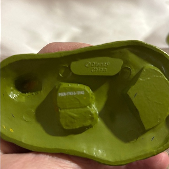 Three piece Disney Lion King Figurine Set Pumbaa,  cub simba, Mufasa - Picture 3 of 12